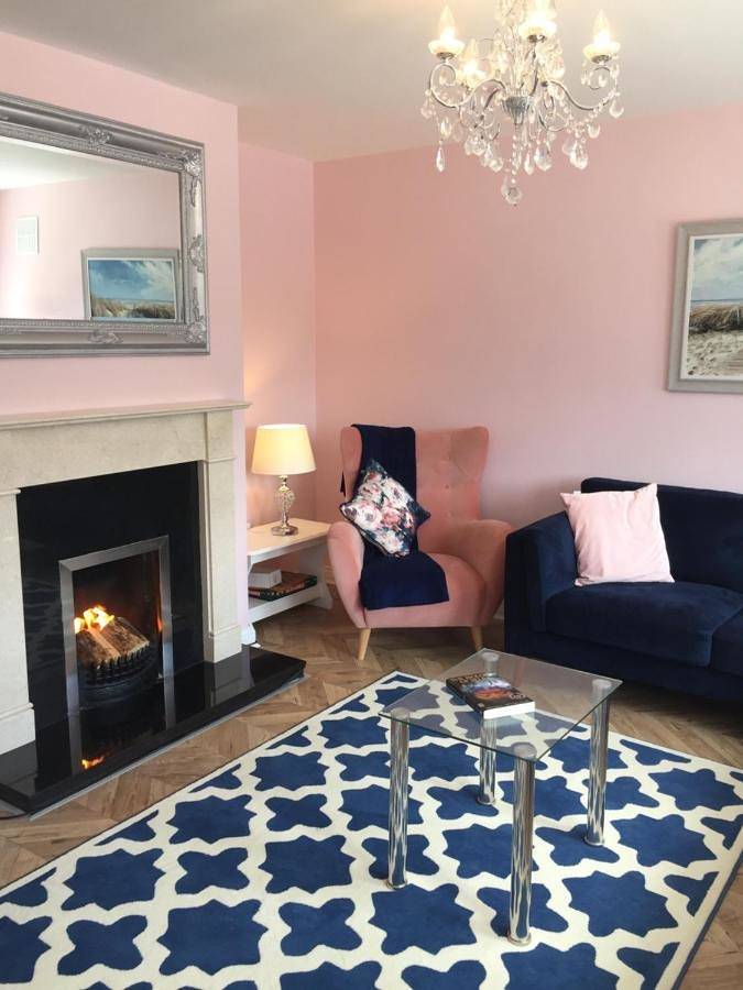 Holiday home for 8 people with garden in Rosslare, County Wexford