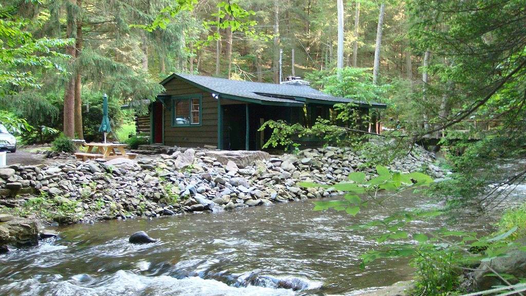 Machen Sie es sich im Big Al's Poconos Creek House gemütlich - Wireless Dsl & Trout !! in Monroe County (PA)