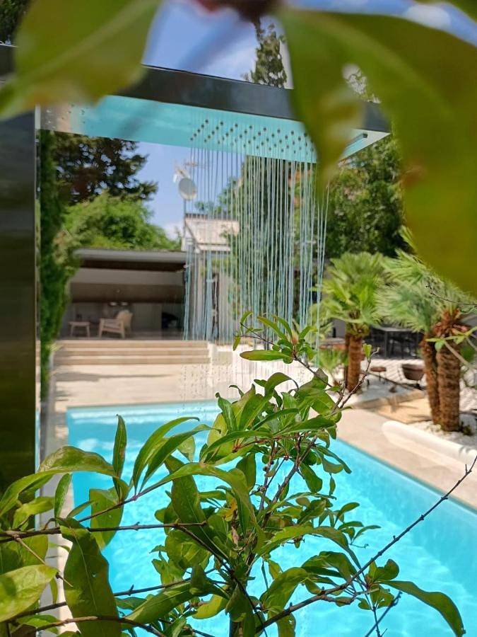 Apartamento de vacaciones para 3 personas, con jardín y vistas además de piscina y piscina para niños - 1