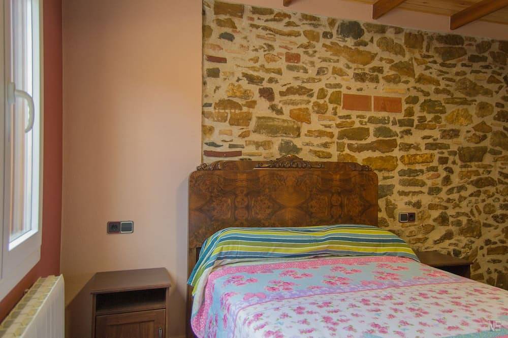 Casa Rural Con Piscina En Gualta (Baix Empordà, Girona) in Gualta, Costa Brava