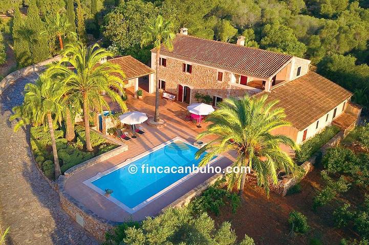 Finca für Gruppen für 8 Personen, mit Garten und Balkon in Portocolom