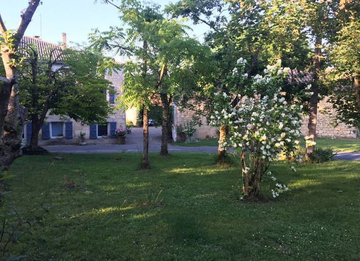 Chambre d’hôte pour 2 personnes, avec piscine et jardin dans le Tarn