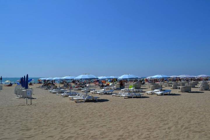 Location de vacances pour 2 personnes, avec jardin et terrasse à Lido di Jesolo - 4