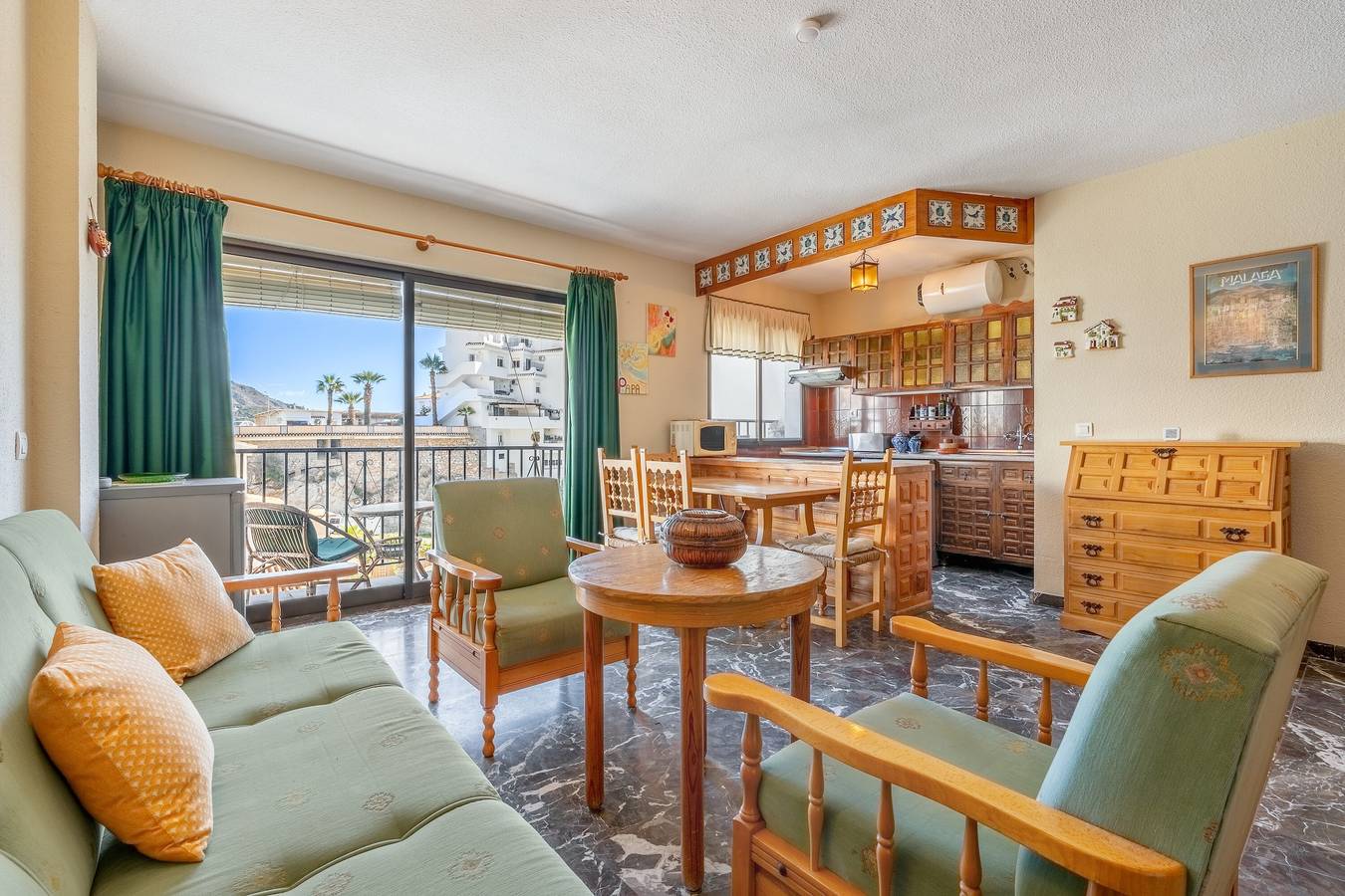 Casa Vacacional 'El Tesorillo Andalúz' con Vistas al Mar, Wi-Fi y Aire Acondicionado in Velilla-Taramay, Almuñecar