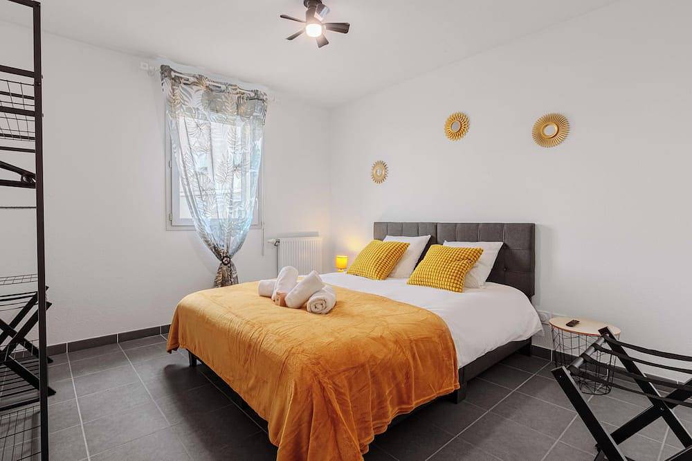 Entire apartment, Quiet and bright apartment, terrace and private P in Balma, Haute-Garonne