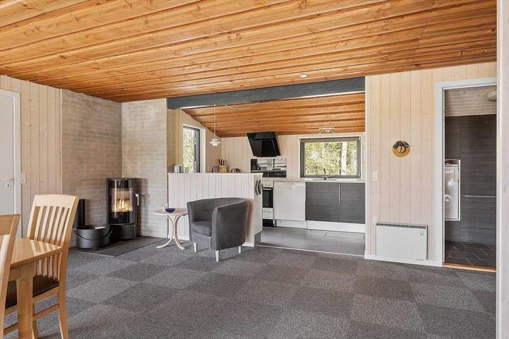 1560 Aakirkeby - Sluseparken 9 B in Østre Sømarken, Pedersker