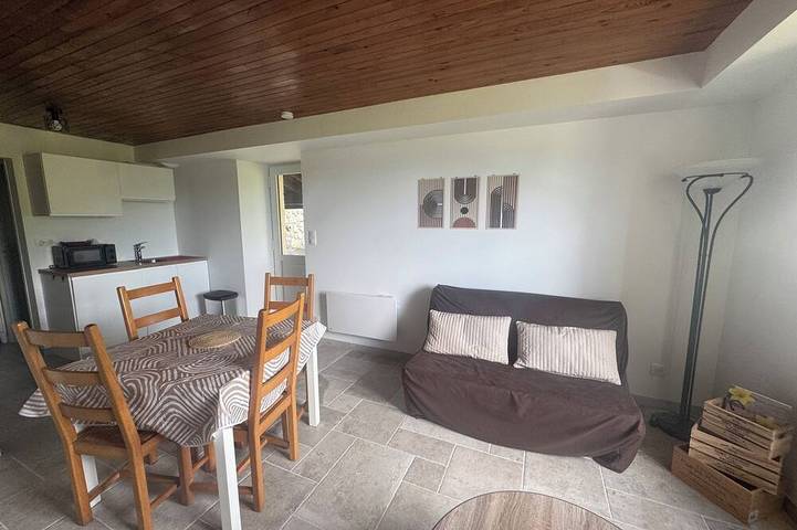 Gîte pour 5 personnes, avec jardin à Désaignes - 3