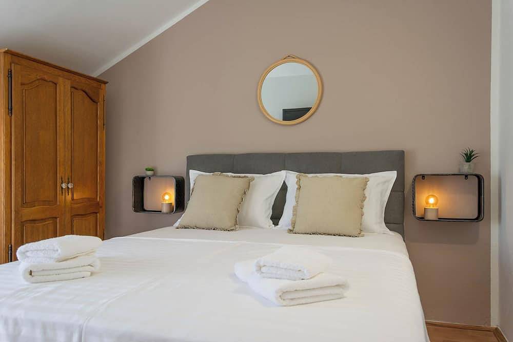 Charming village house in serene countryside in Dalmatian Zagora