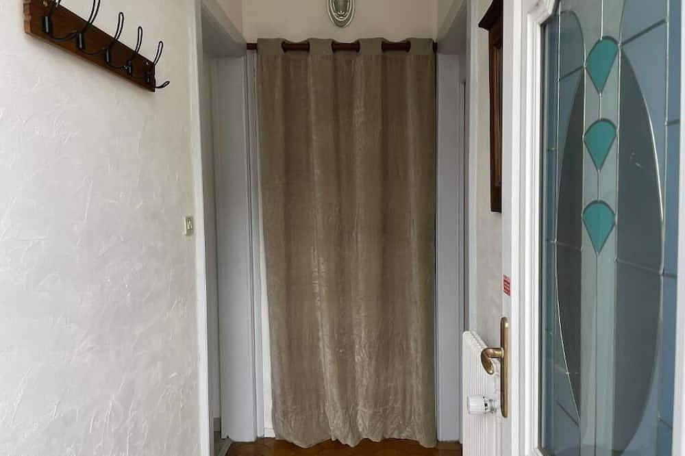 Apartamento entero, Charming F1 apartment in fraize 88230 in Fraize, Parque natural regional de los Ballons des Vosges