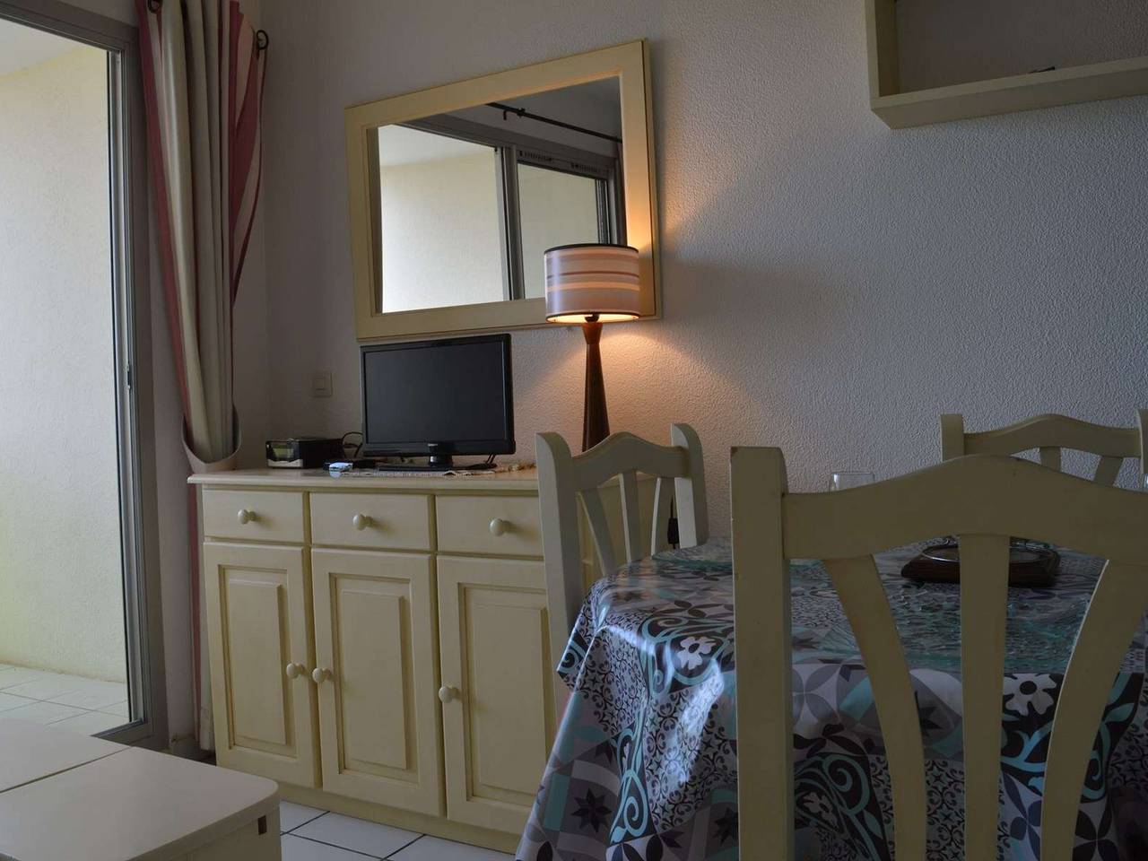 Appartement entier, Appartement T2 bord de mer avec piscine, parking, Saint-Cyprien Plage in Saint-Cyprien, Côte d'Améthyste