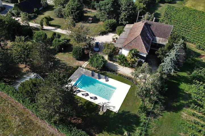 Location de vacances pour 6 personnes, avec jardin à Caillac