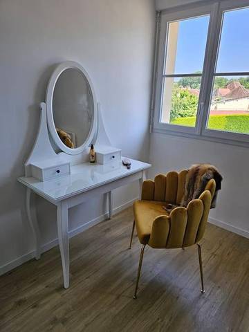 Gîte pour 4 personnes, avec jardin à Mouy
