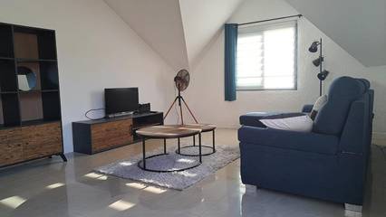 Gîte pour 4 personnes, avec vue et terrasse dans Grands-Bois