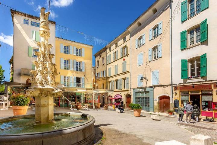 Appart’hôtel pour 4 personnes, avec vue et balcon
