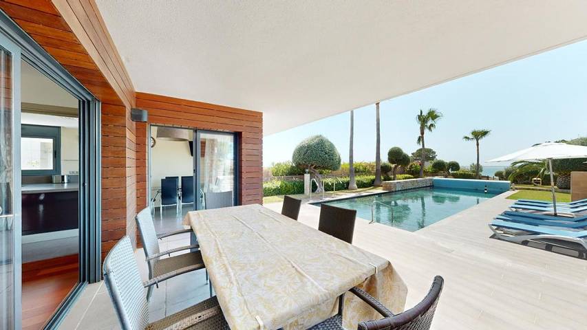 Chalet para 9 personas, con jardín además de terraza y piscina, Se admiten mascotas en Provincia de Tarragona - 4