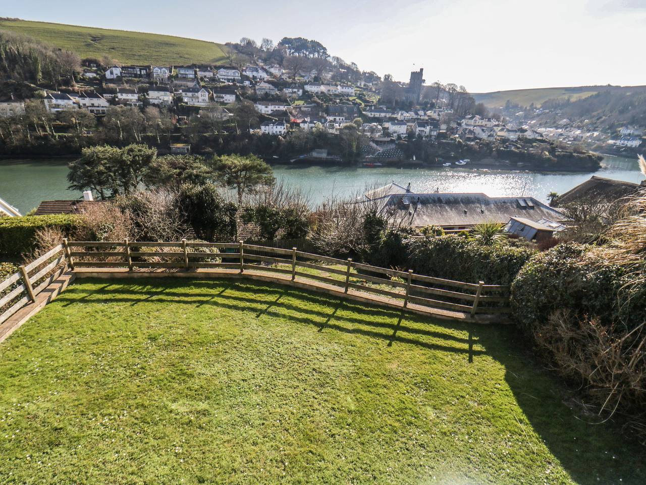 Estuary View in Newton and Noss, South Devon