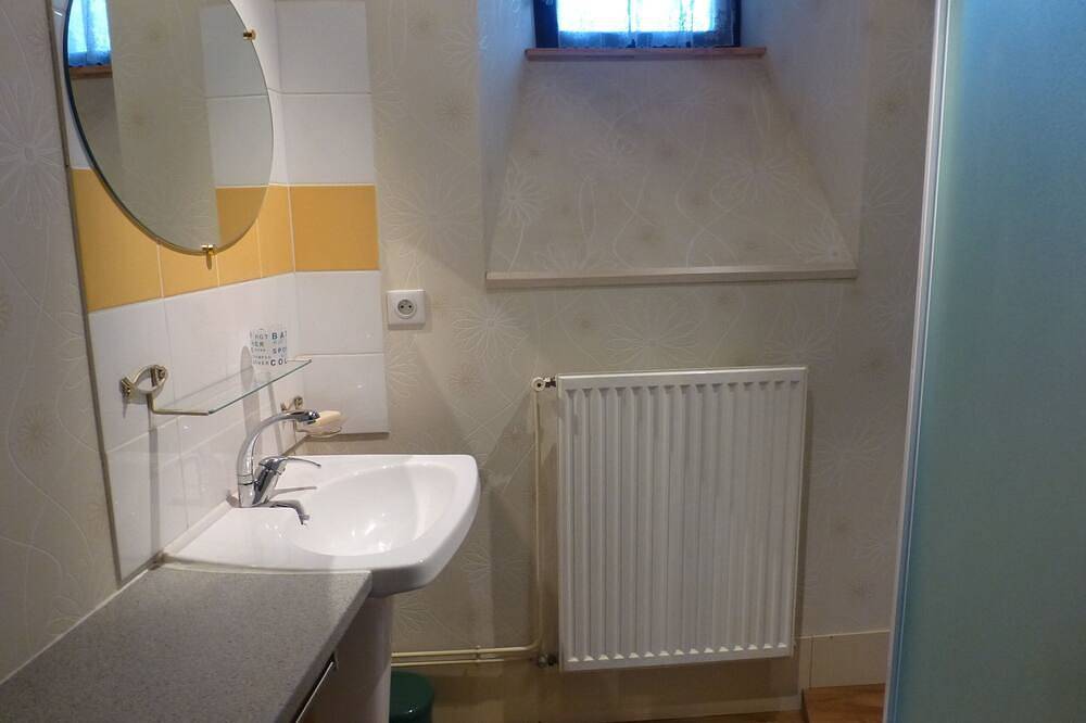 Ganze Wohnung, Das Hotel liegt am Hafen von Dinan: Charmante Maisonette-Wohnung mit Charakter und Wärme in Lanvallay, Dinan und Umgebung