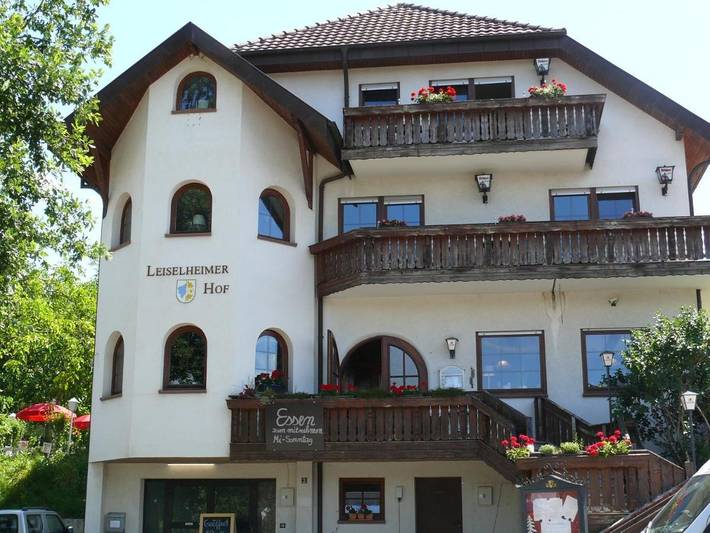 Hotel für 3 Personen, mit Terrasse in Sasbach am Kaiserstuhl - 2