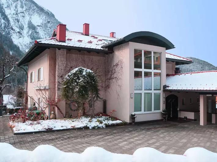 Ferienwohnung für 6 Personen, mit Terrasse und Garten im Ötztal