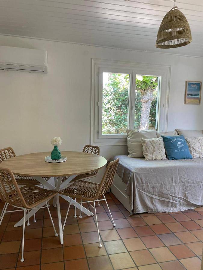 Location de vacances pour 4 personnes, avec terrasse dans Plage De La Jetee Andernos Les Bains