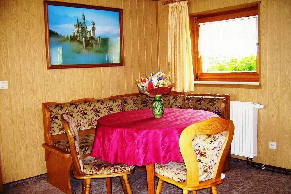 Ganze Wohnung, Ferienwohnung Rehn unweit der Kurklinik Kreischa in Kreischa, Osterzgebirge