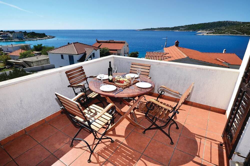 Gorgeous home in Kanica in Kanica, Razanj