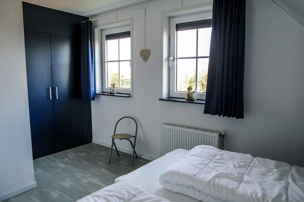 Vacation home, with a view in Wolphaartsdijk in Niederländische Nordsee