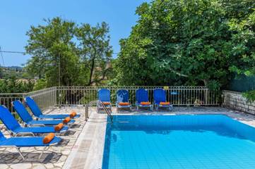 Villa voor 8 Personen in Kassiopi, Corfu, Afbeelding 3