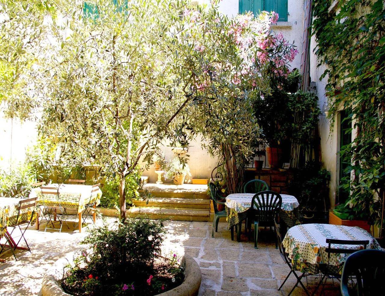 Hotel Vendome in Salon-de-Provence, Côte méditerranéenne (France)