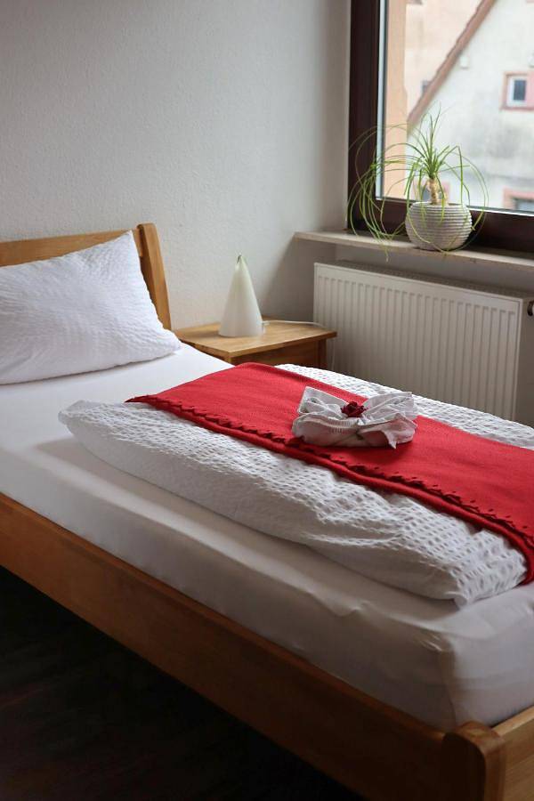 Ferienhaus für 2 Personen, mit Terrasse in Bessenbach