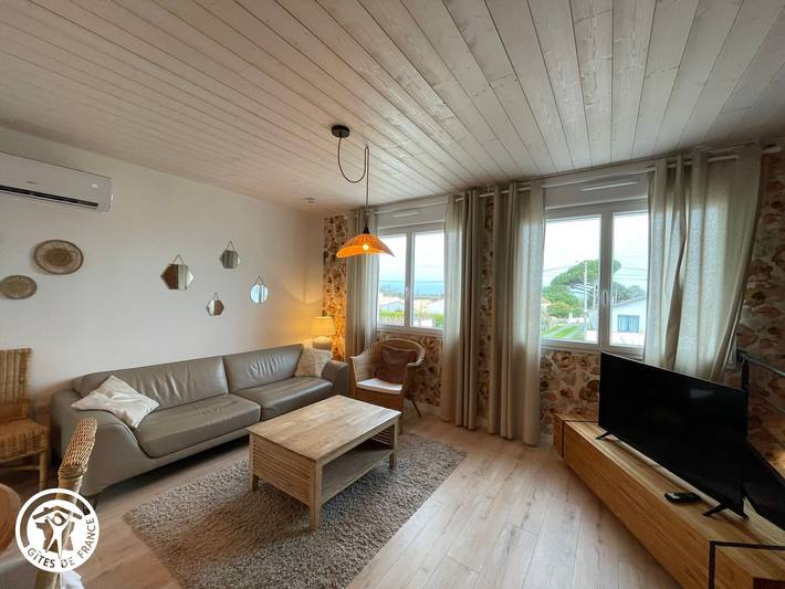 Gîte pour 4 personnes, avec jardin à Barbâtre - 3