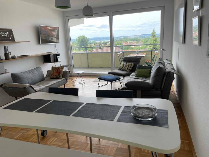 Ganze Wohnung, Ferienwohnung 'Guck Zum Bodensee' mit Seeblick, Balkon und Wi-Fi in Oberuhldingen, Uhldingen-Mühlhofen