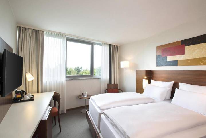 Hôtel pour 3 personnes, avec terrasse et vue à Francfort-sur-le-Main - 2