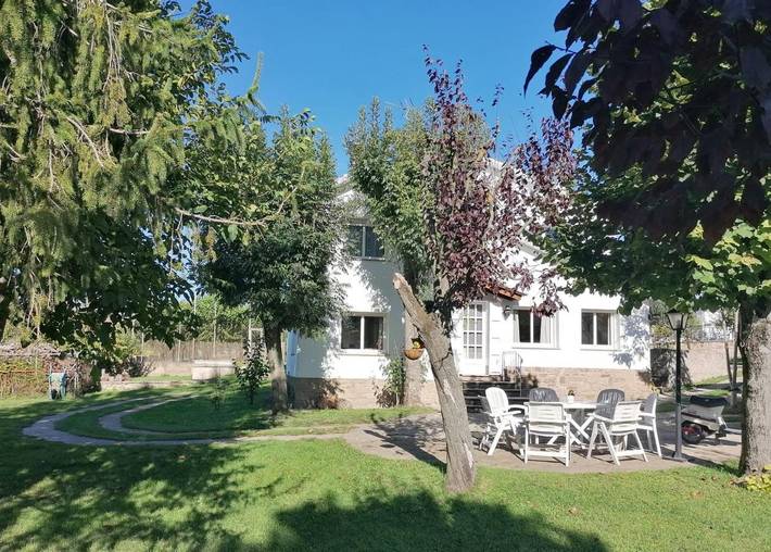 Casa rural para 7 personas, con Terraza y Jardín además de Piscina y Vistas en Perafita