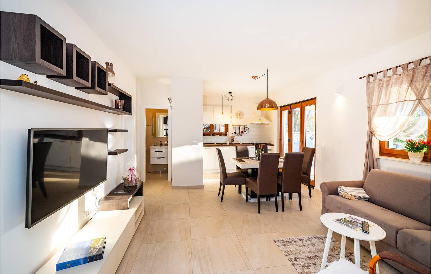 Vakantiehuis voor 5 personen met tuin in Posedarje, Zadar