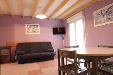 Gîte pour 4 personnes, avec jardin dans La Hague