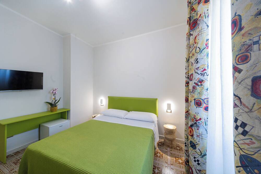 Hotel Dali Scafati Located just steps from the historic city of Pompeii. in Scafati, Parc national du Vésuve