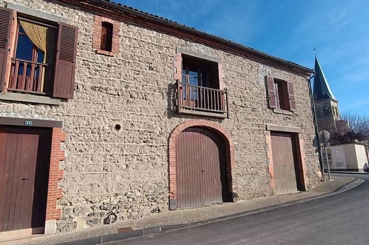Gîte pour 8 personnes, avec Balcon à Perrier