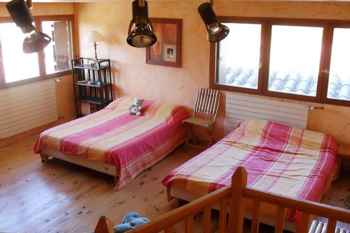 Location de vacances pour 12 personnes, avec jardin et jacuzzi, animaux acceptés à Malves-en-Minervois - 2