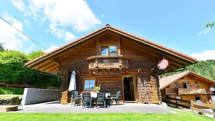 Chalet für 8 Personen, mit Terrasse und Seeblick sowie Garten in Bayerisch Eisenstein