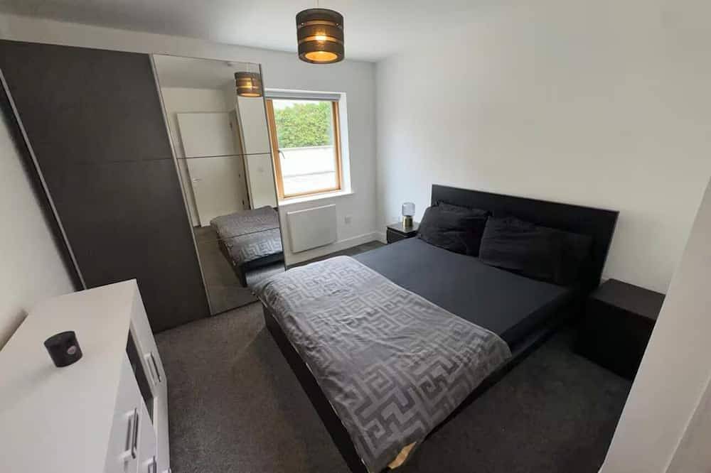 Entire apartment, Apartment in Limerick City Centre. Family friendly, close to all attractions in Limerick, County Limerick