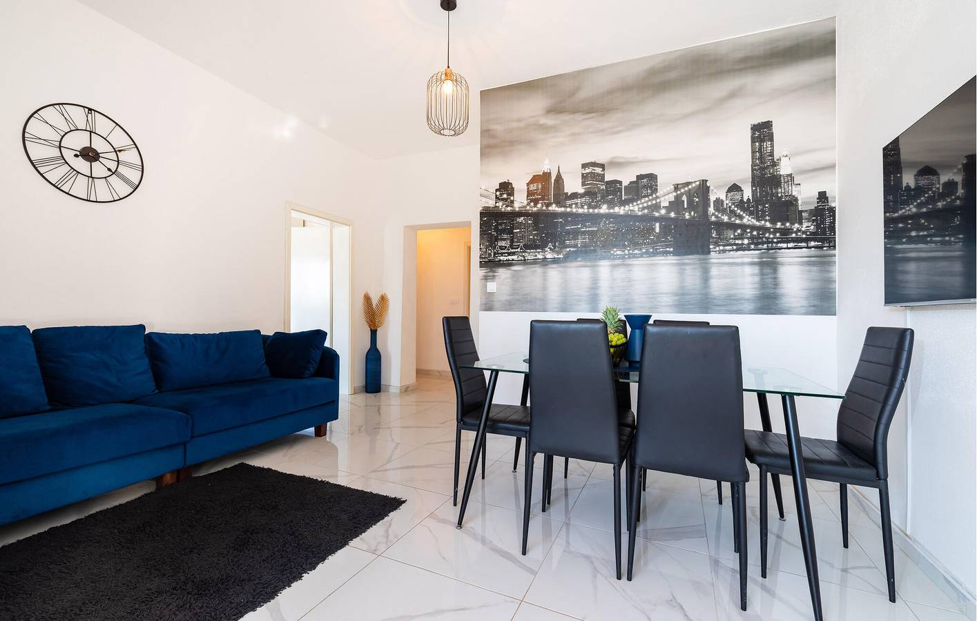 Ganze Ferienwohnung, Geräumiges Apartment mit 2 Schlafzimmern, Pool, WLAN und Parkplatz in Grad Benkovac, Zadar