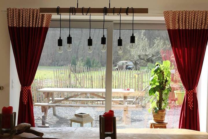 Location de vacances pour 15 personnes, avec piscine ainsi que jardin et jacuzzi, animaux acceptés à Les Hautes-Rivières - 3