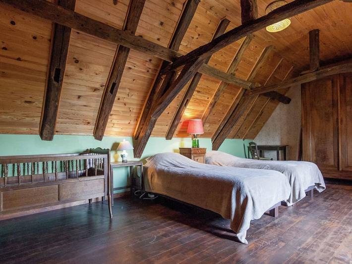 Quaint Mansion in Aquitaine Estate with Private Garden in Les Eyzies-de-Tayac-Sireuil, Les Eyzies