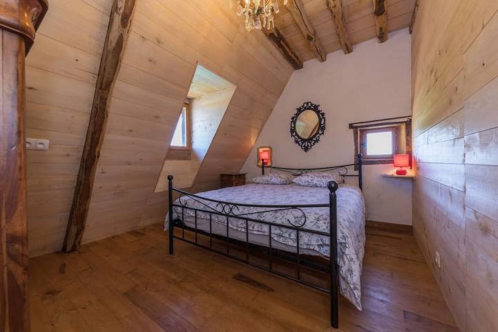 Location de vacances pour 11 personnes, avec jardin et terrasse, animaux acceptés à Cherveix-Cubas - 3