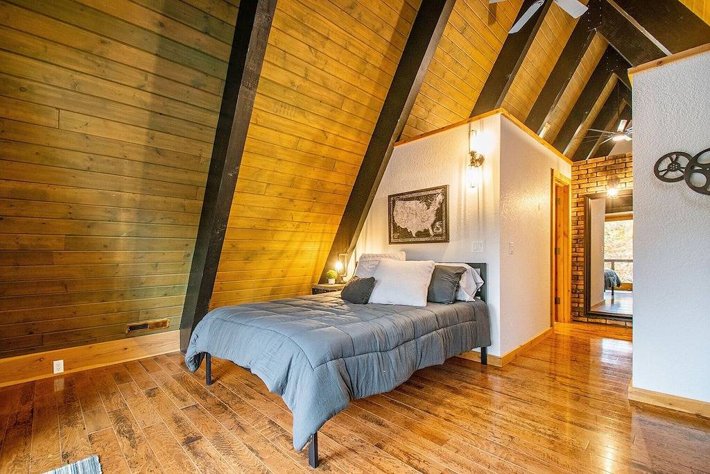 Riverhaven! Gorgeous A-Frame On St Joe River!! in Elkhart County