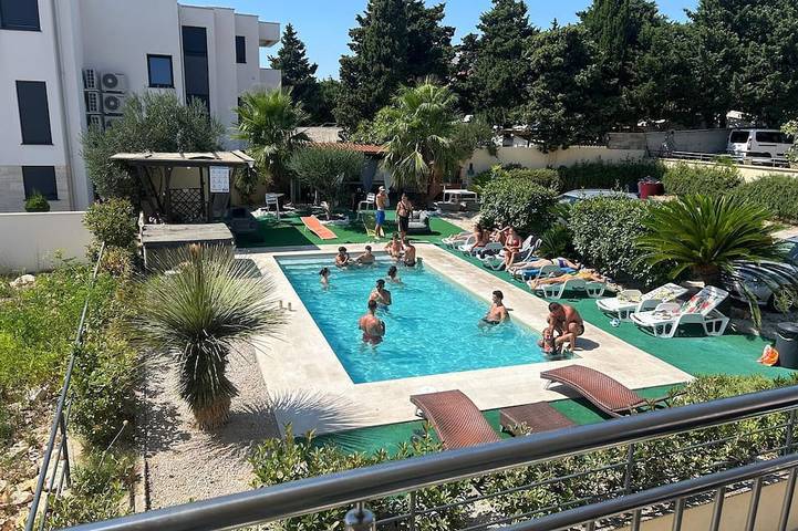 Hôtel pour 90 personnes