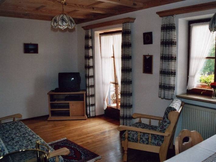 Ferienwohnung mit 1 Schlafzimmer in Bad Bayersoien, Romantische Straße
