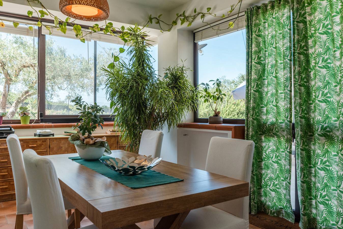 Appartamento intero, Appartamento 'Con Veranda E Cucina' con vista sulle montagne, Wi-Fi e aria condizionata in Montallegro, Provincia di Agrigento