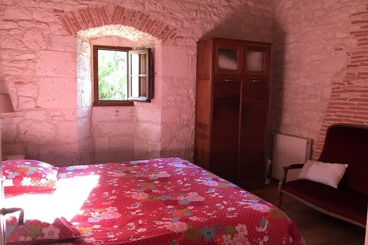 Location de vacances pour 23 personnes, avec jardin à Lalandusse